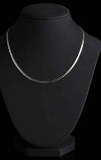 collar brillante
